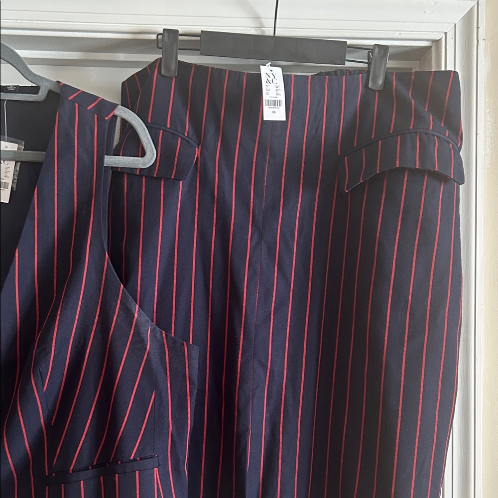 NWT New York & Co. Striped Vest and Skirt Set - Picture 5 of 7